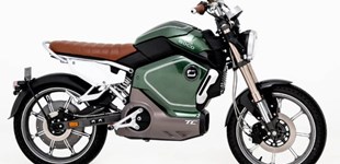 Super Soco TC ECO 2022 vs Super Soco TC Wanderer 75 km/h 2025