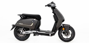 NIU NGT 2019 vs Super Soco CUx 2022