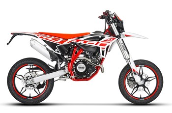 Beta RR Motard 125 4T LC 2022 - Bild 3 Beta RR Motard 125 4T LC 2022 - Bild 3