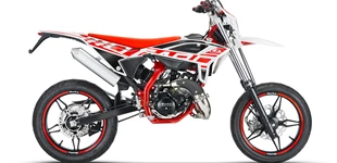 Vent Derapage RR 50 2019 vs Beta RR 50 Motard Sport 2022 Vent Derapage RR 50 2019 vs Beta RR 50 Motard Sport 2022