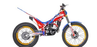 Beta Evo 125 2T Factory 2022 vs Sherco 125 SE Factory 2022 Beta Evo 125 2T Factory 2022 vs Sherco 125 SE Factory 2022