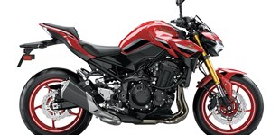 Kawasaki Z900 70kW 50th Anniversary 2022 vs Kawasaki Z650 50th Anniversary 2022