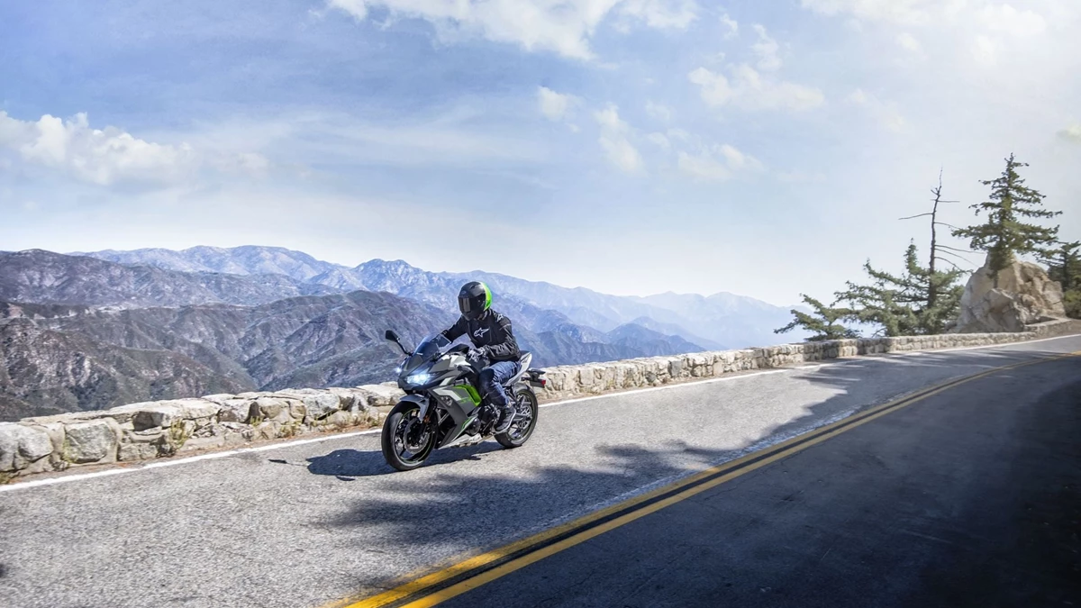 Kawasaki Ninja 650 Bild 6: Kawasaki Ninja 650