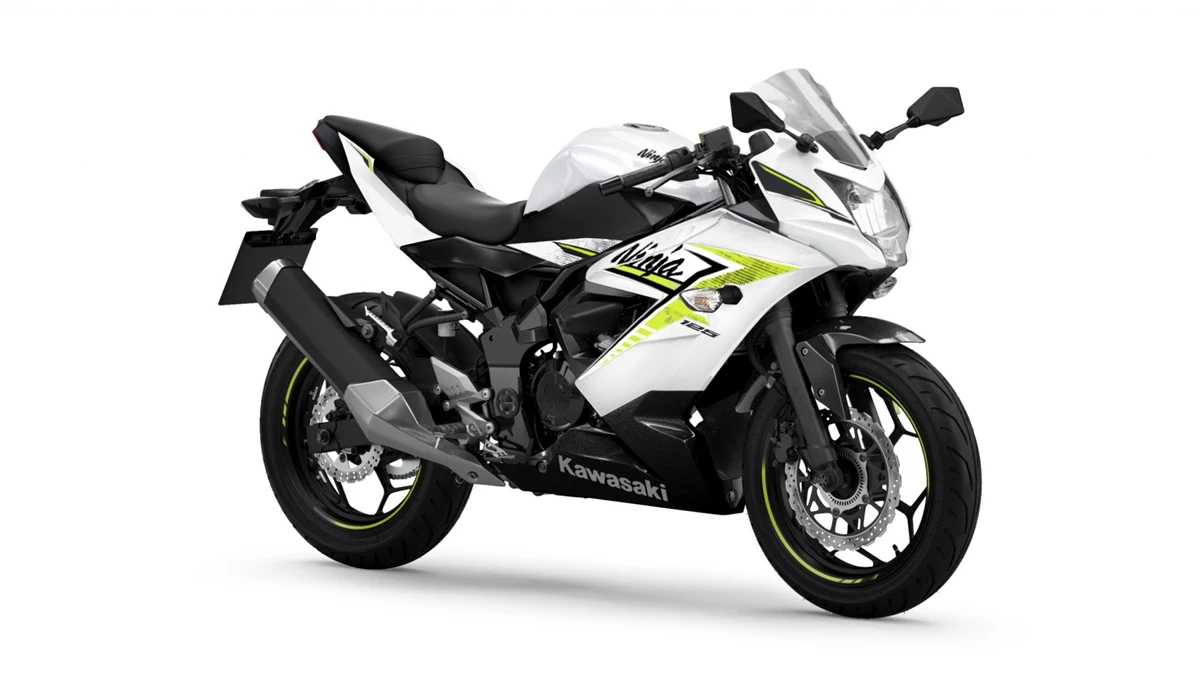 Kawasaki Ninja 125 Bild 11: Kawasaki Ninja 125