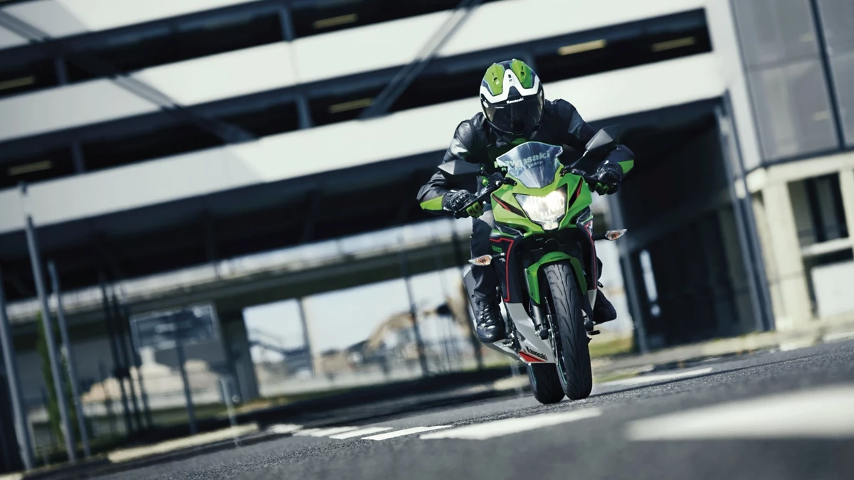 Kawasaki Ninja 125 Bild 12: Kawasaki Ninja 125