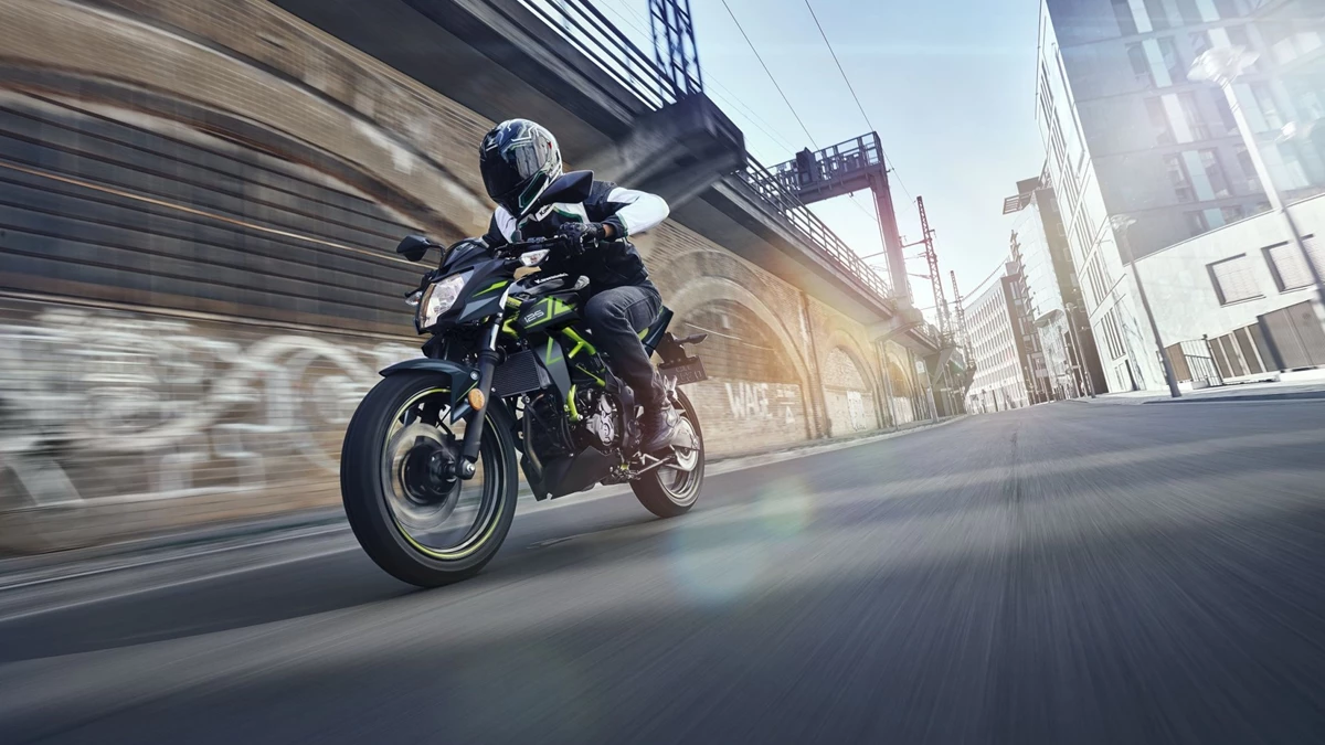 Kawasaki Z125 Bild 11: Kawasaki Z125