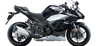 Honda VFR 800 F 2016 vs Kawasaki Ninja 1000SX 2022 Honda VFR 800 F 2016 vs Kawasaki Ninja 1000SX 2022