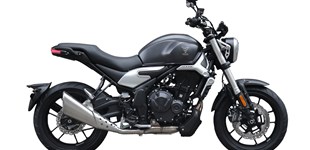 VOGE 500AC 2022 vs Benelli Leoncino 500 2020