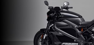 LiveWire One 2022 vs Zero SR/S 2025