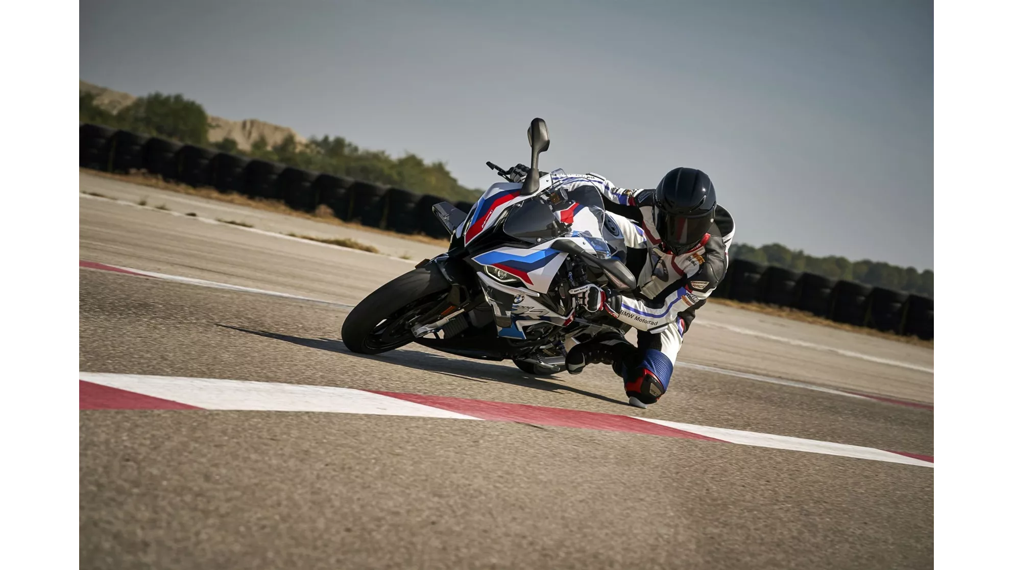 BMW M 1000 RR - Image 1 BMW M 1000 RR - Image 1