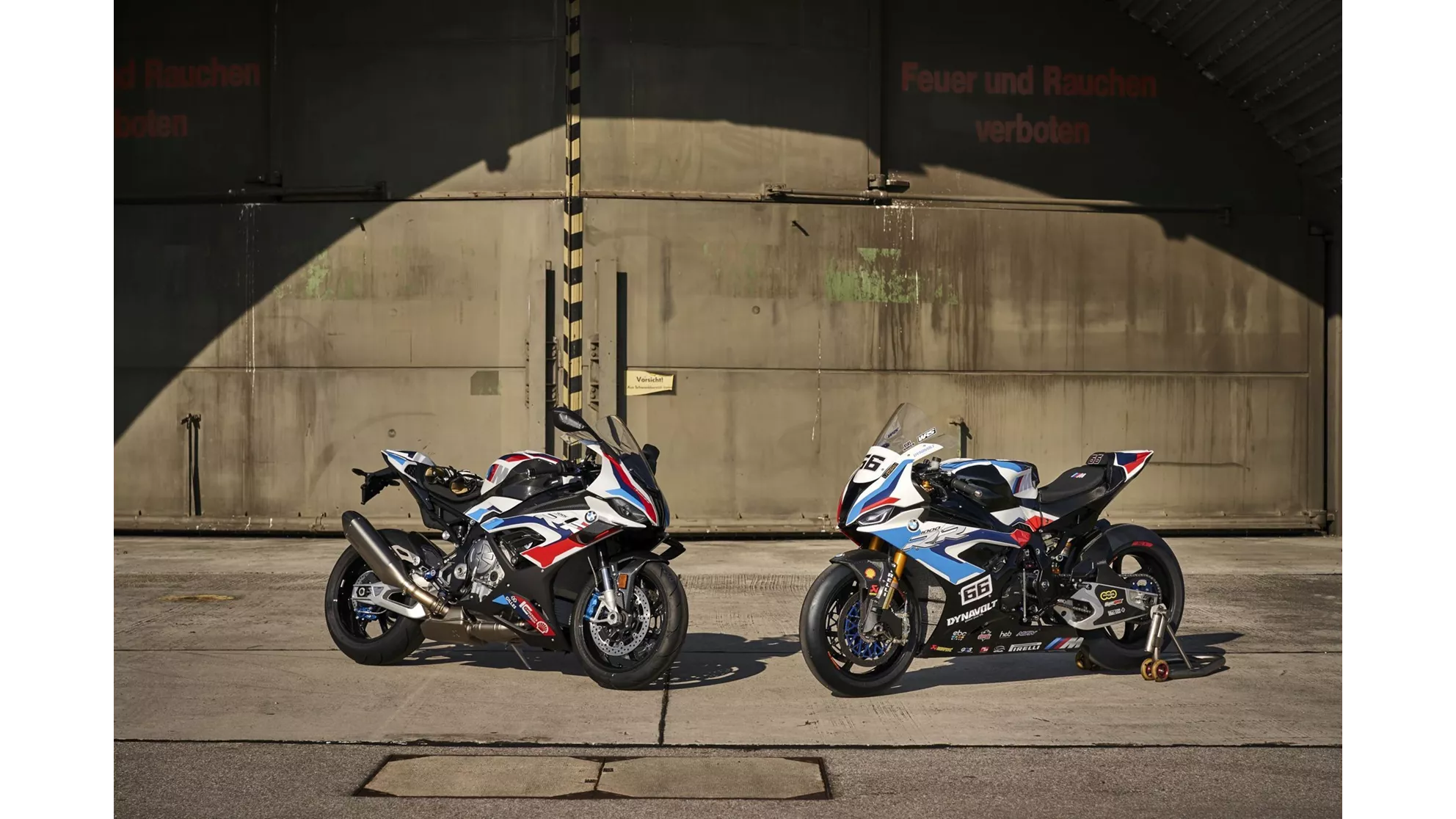 BMW M 1000 RR - Image 22 BMW M 1000 RR - Image 22