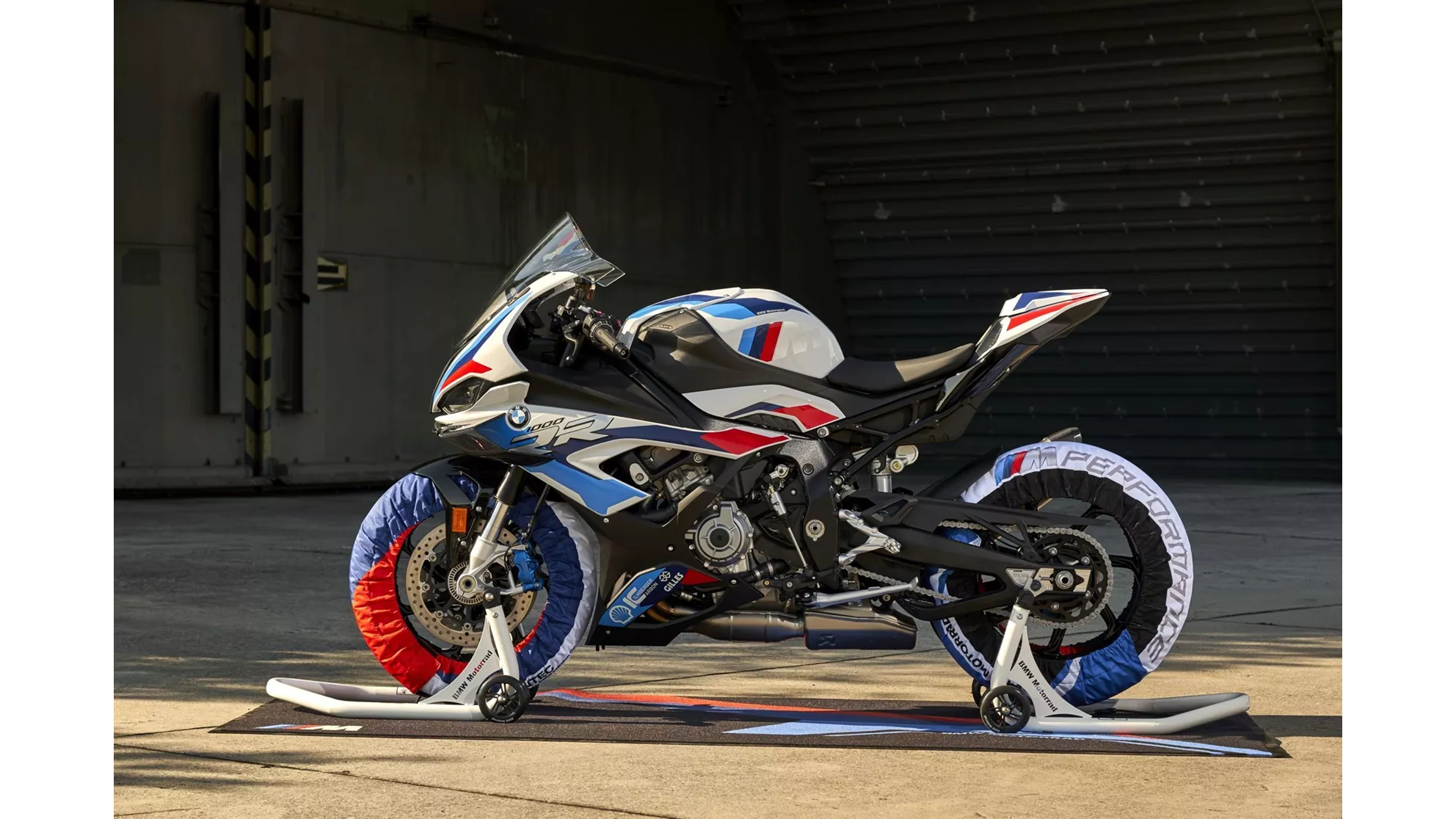 BMW M 1000 RR - Image 23 BMW M 1000 RR - Image 23