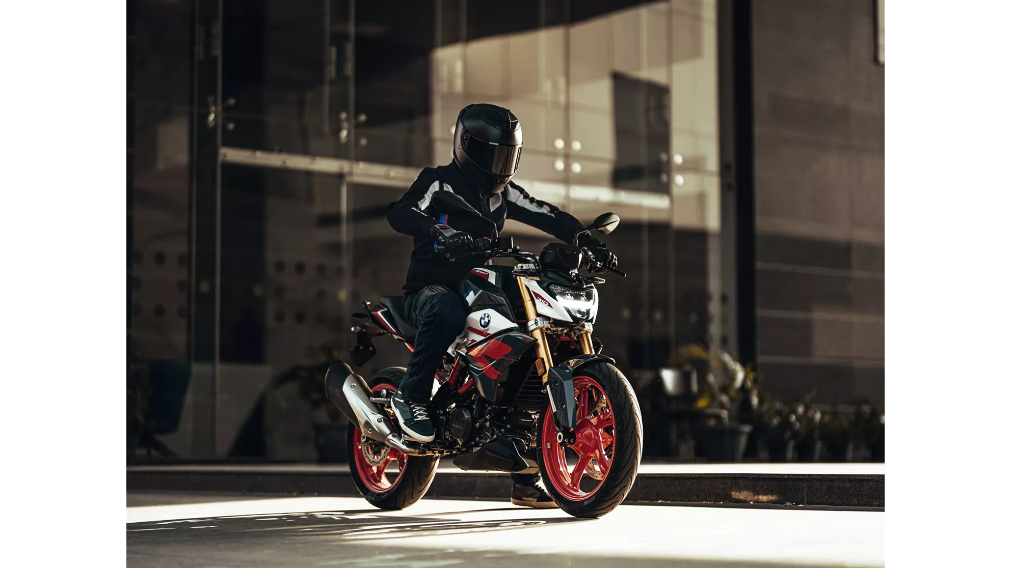 BMW G 310 R - Image 5 BMW G 310 R - Image 5