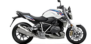 BMW R 1250 R 2022 vs Ducati Diavel 1260 2022