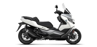BMW C 400 GT 2022 vs Vespa GTS 310 2025