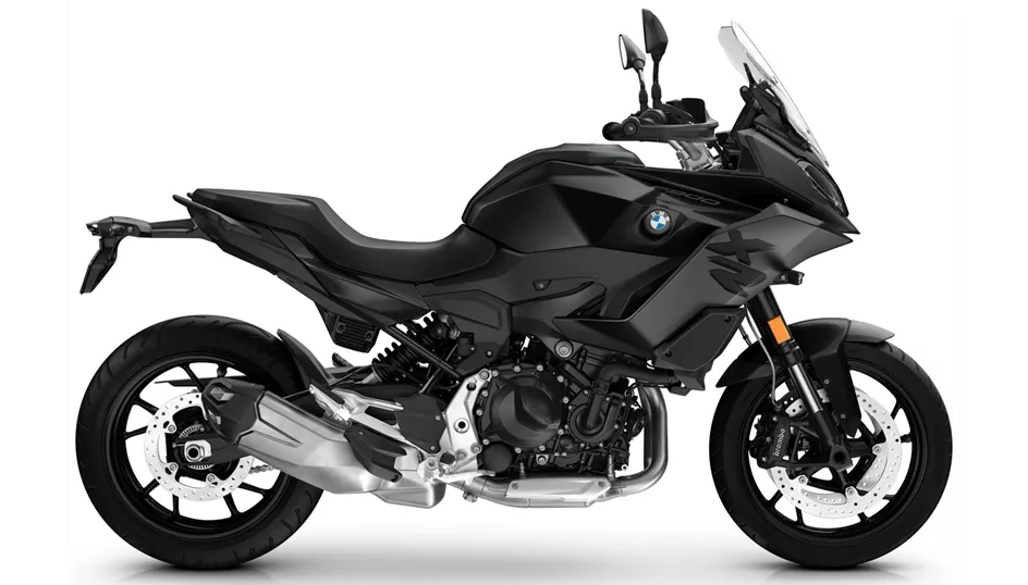 Location de Moto BMW F900 XR 2024 à Paris avec Wantoride – Sport et Confort Réunis