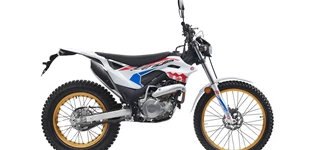 Montesa 4Ride 2022 vs KTM Freeride 350 2015 Montesa 4Ride 2022 vs KTM Freeride 350 2015