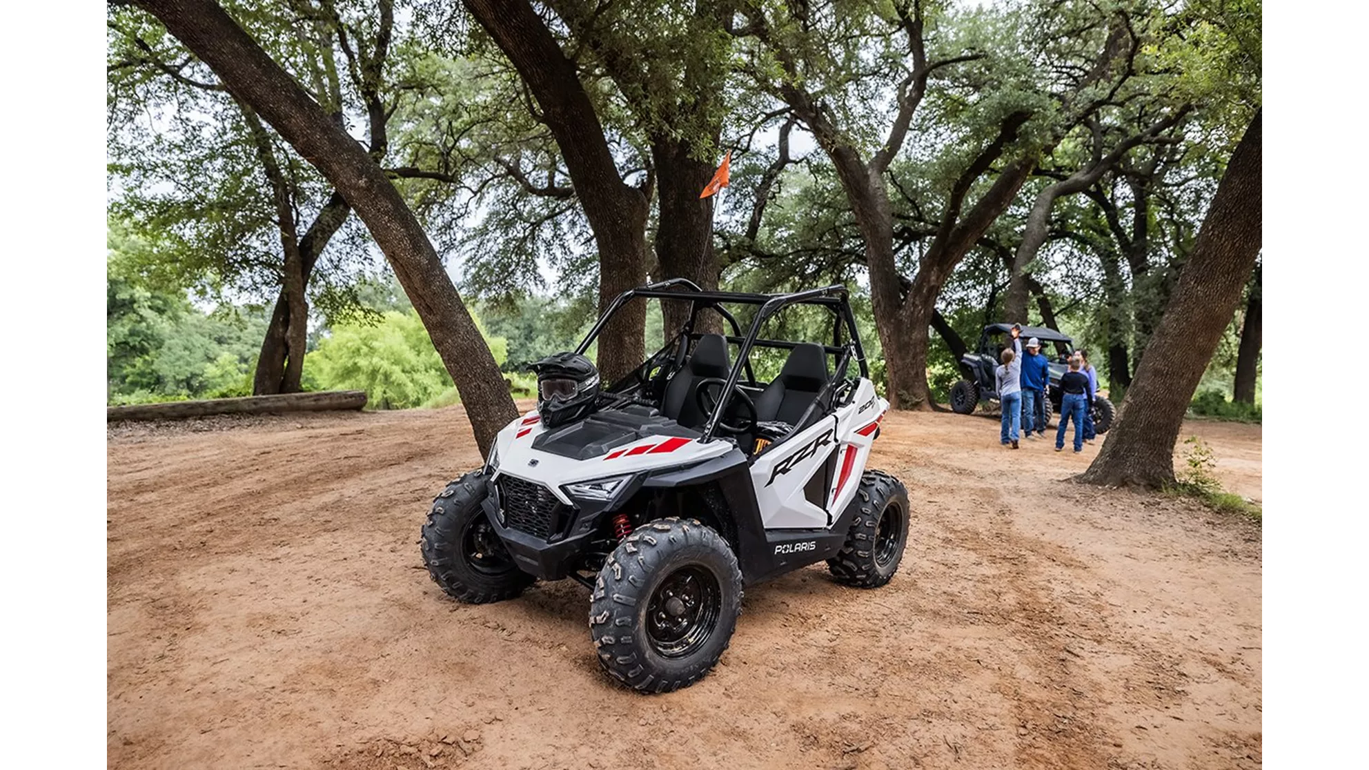 Polaris RZR 200 EFI - Image 3 Polaris RZR 200 EFI - Image 3