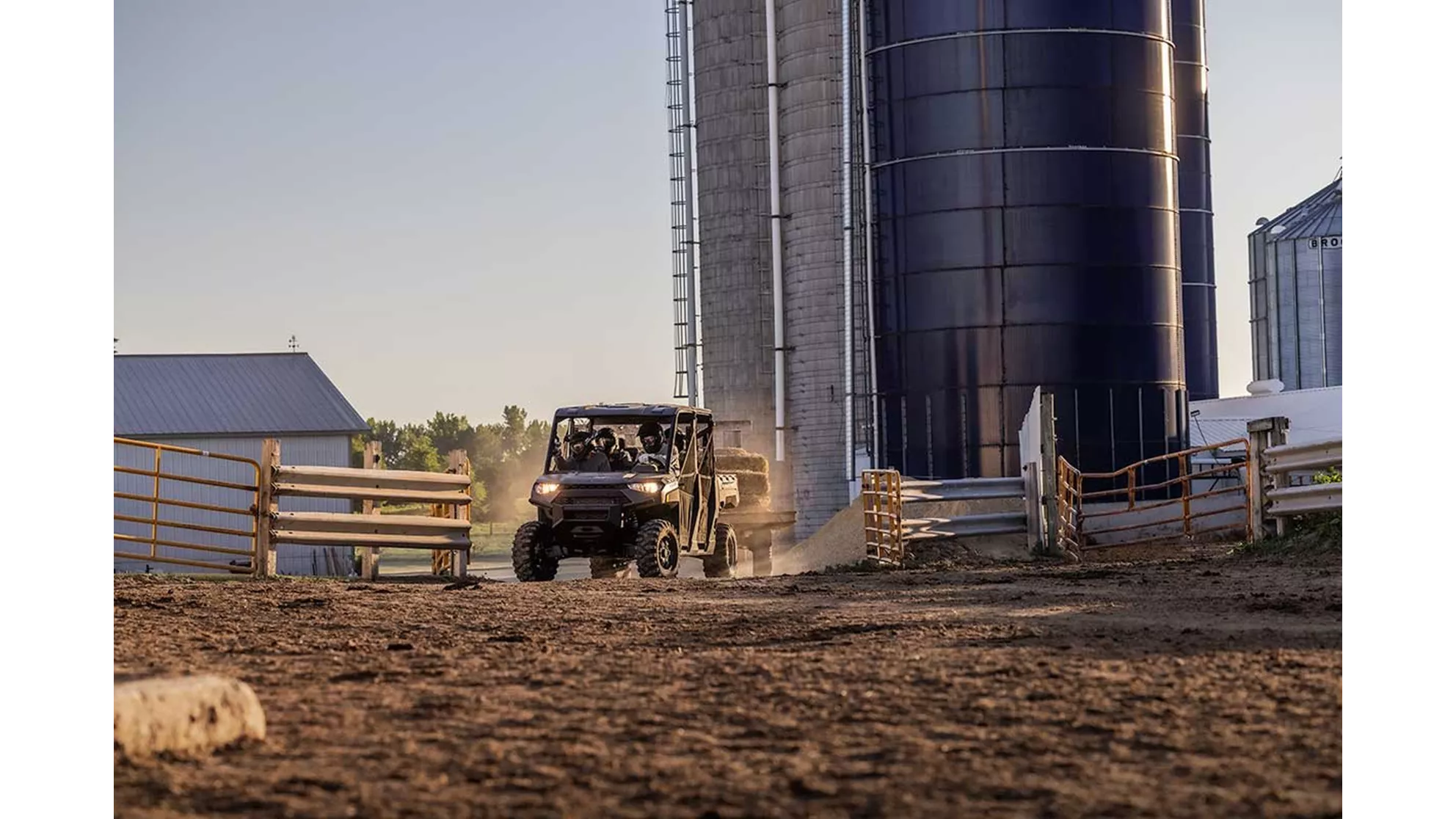 Polaris Ranger Crew XP 1000 EPS - Image 1 Polaris Ranger Crew XP 1000 EPS - Image 1