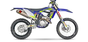 Sherco 300 SE Factory 2022 vs Sherco 300 SEF Factory 2024 Sherco 300 SE Factory 2022 vs Sherco 300 SEF Factory 2024