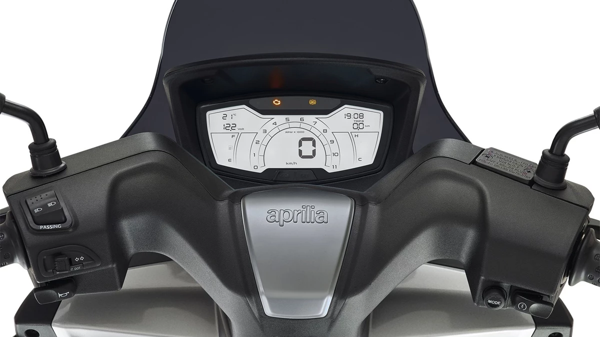 Aprilia SXR 50 Bild 7: Aprilia SXR 50