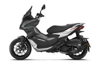 Aprilia SR GT 125 2022 - Bild 18 Aprilia SR GT 125 2022 - Bild 18