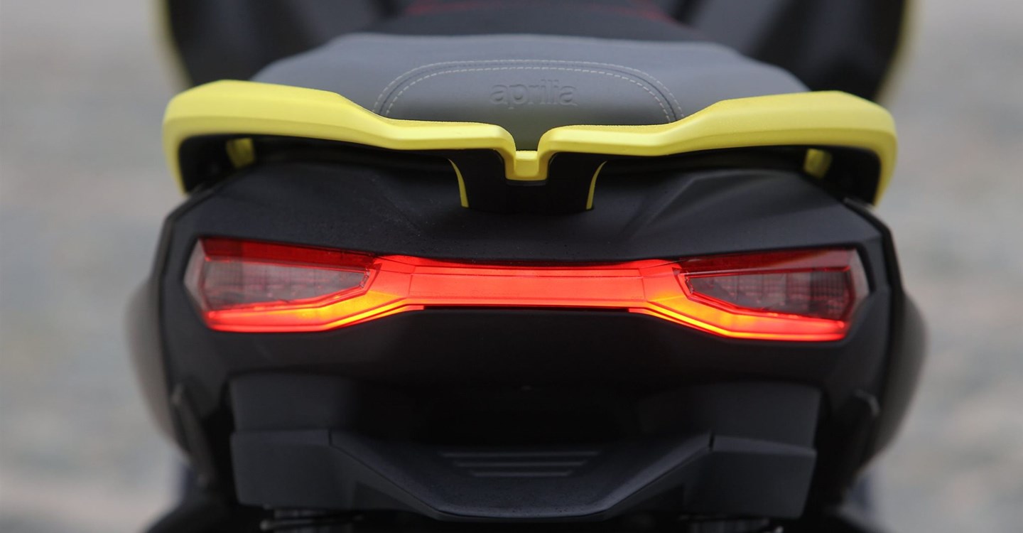 Aprilia SR GT Sport 200