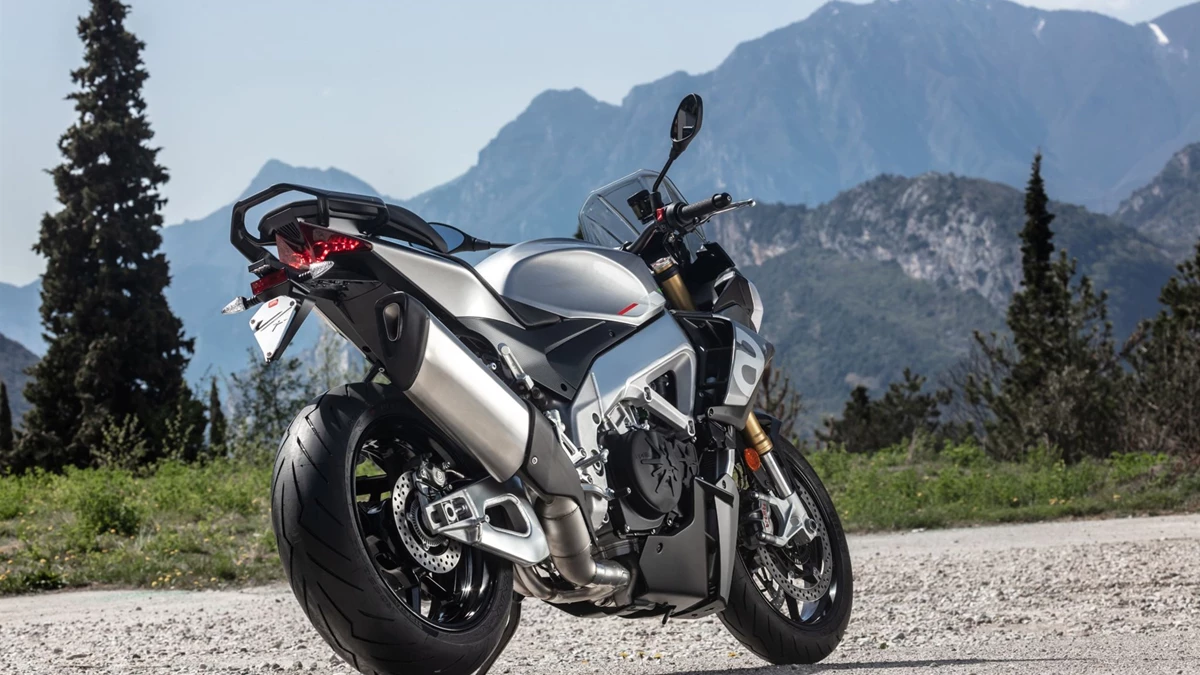 Aprilia Tuono V4 1100 Bild 9: Aprilia Tuono V4 1100