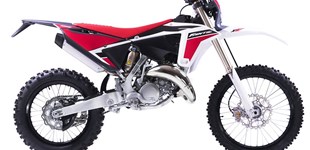 Fantic XMF 125 Performance 2023 vs Fantic XE 125 2022