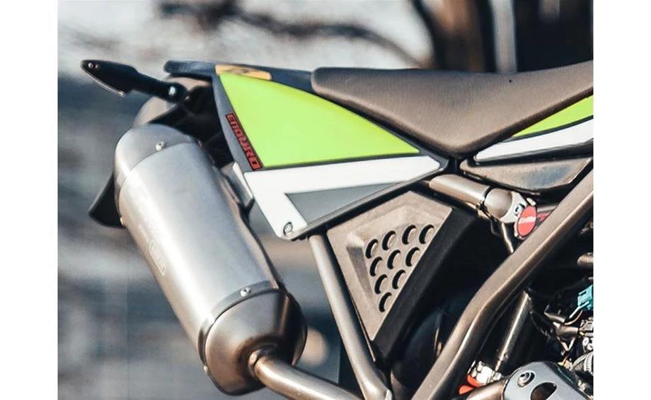 Fantic XEF 125 Performance Bild 2: Fantic XEF 125 Performance
