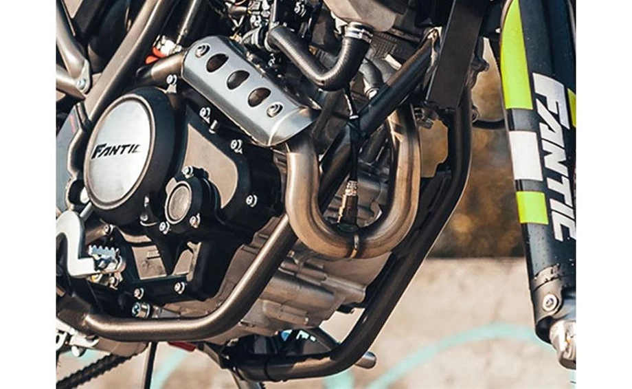 Fantic XEF 125 Performance Bild 5: Fantic XEF 125 Performance