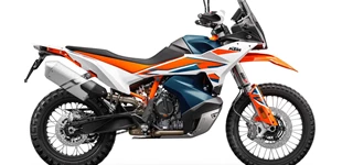 KTM 890 Adventure R 2023 vs KTM 890 Adventure R Rally 2024 KTM 890 Adventure R 2023 vs KTM 890 Adventure R Rally 2024