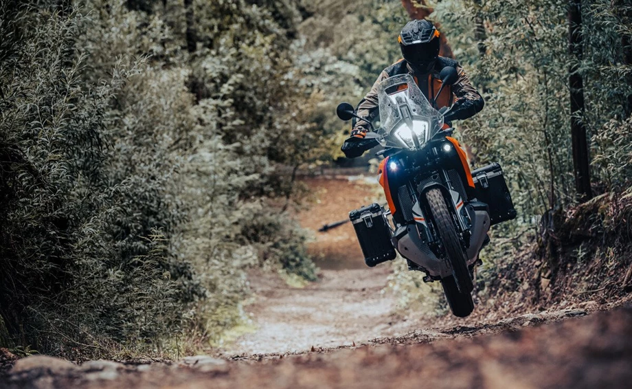 KTM 890 Adventure Bild 13: KTM 890 Adventure