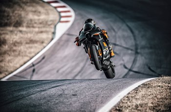 KTM RC 8C 2023 - Bild 18