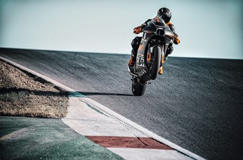 KTM RC 8C 2023 - Bild 21