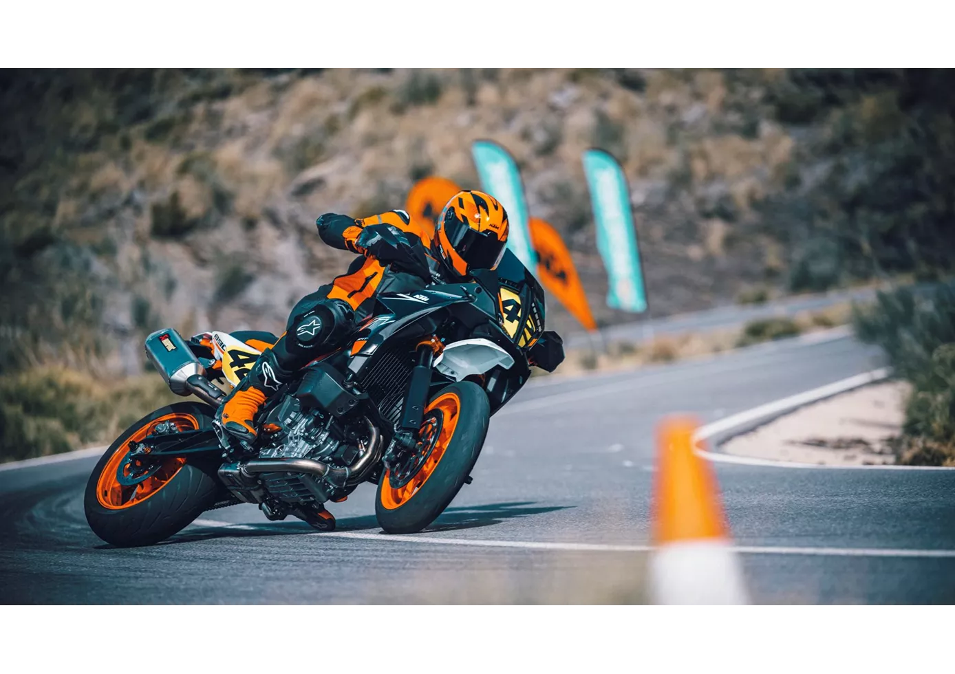 KTM 890 SMT 2023 KTM 890 SMT 2023