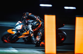 KTM 1290 Super Duke R EVO 2023 - Bild 30 KTM 1290 Super Duke R EVO 2023 - Bild 30