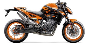 KTM 890 Duke GP 2023 vs BMW F 900 R 2022