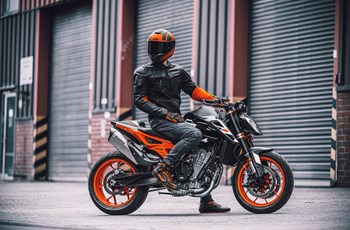 KTM 890 Duke GP 2023 - Bild 13 KTM 890 Duke GP 2023 - Bild 13
