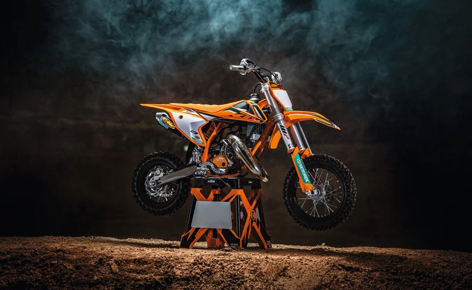 KTM 50 SX FACTORY EDITION Bild 4: KTM 50 SX FACTORY EDITION