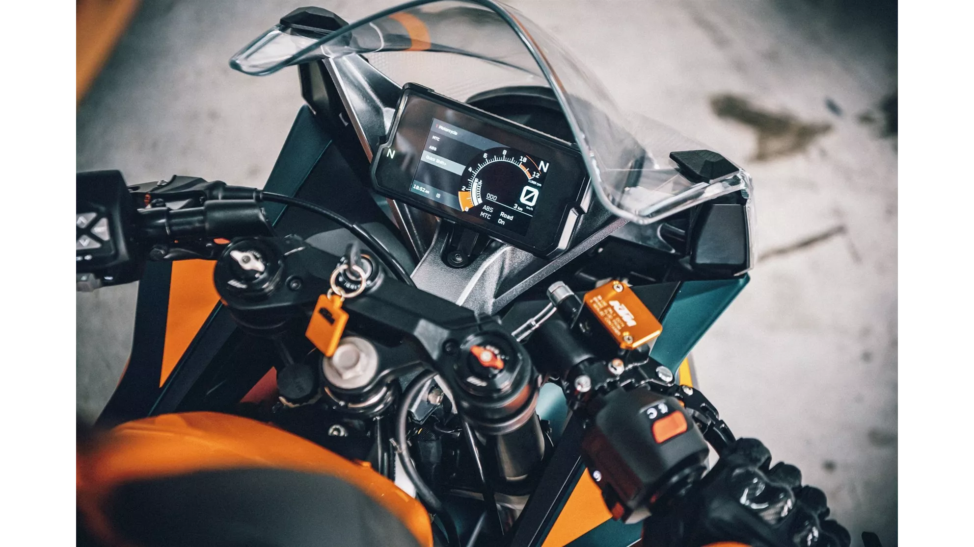 KTM RC 390 - Image 10 KTM RC 390 - Image 10