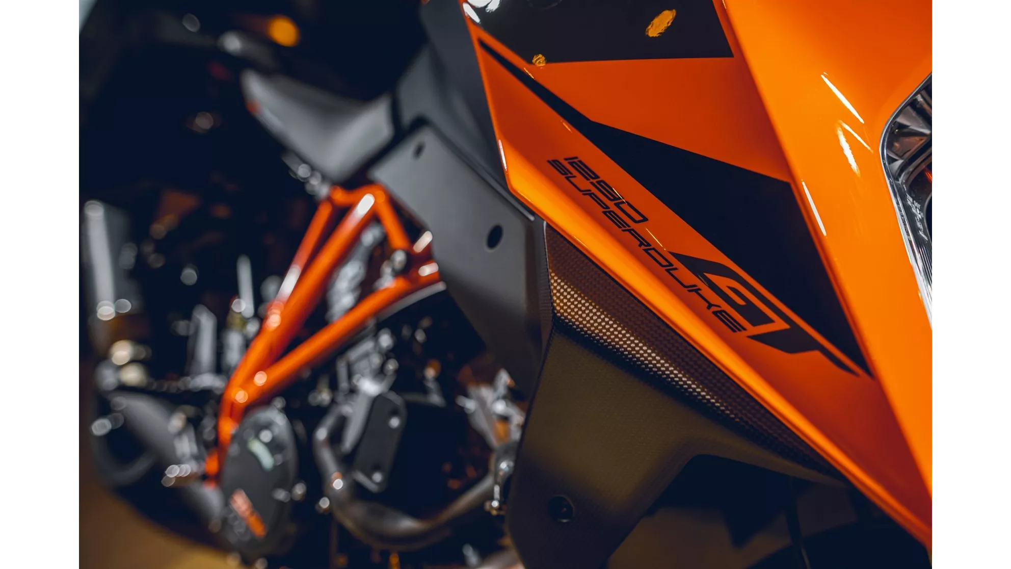 KTM 1290 Super Duke GT - Image 7 KTM 1290 Super Duke GT - Image 7