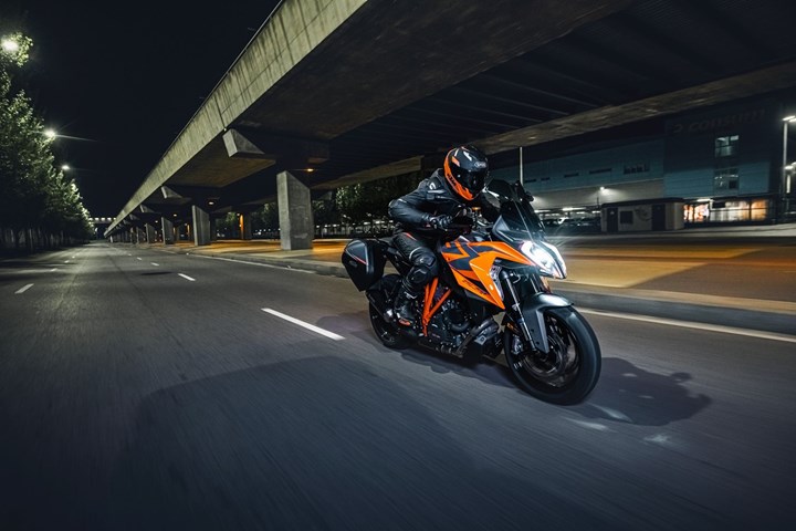 KTM 1290 Super Duke GT () - Bild 12