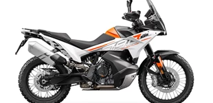 KTM 790 Adventure 2023 vs KTM 890 SMT 2024 KTM 790 Adventure 2023 vs KTM 890 SMT 2024