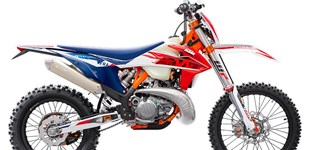 Honda CRF300 Rally 2023 vs KTM 300 EXC Sixdays 2023