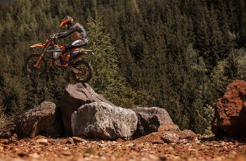 KTM 300 EXC TPI Erzberg Edition 2023 - Bild 6 KTM 300 EXC TPI Erzberg Edition 2023 - Bild 6