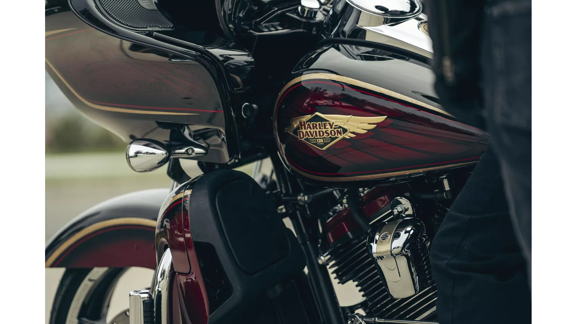 Harley-Davidson CVO Road Glide Limited Anniversary - Image 5 Harley-Davidson CVO Road Glide Limited Anniversary - Image 5