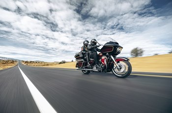 Harley-Davidson CVO Road Glide Limited Anniversary 2023 - Bild 9