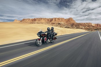 Harley-Davidson CVO Road Glide Limited Anniversary 2023 - Bild 4