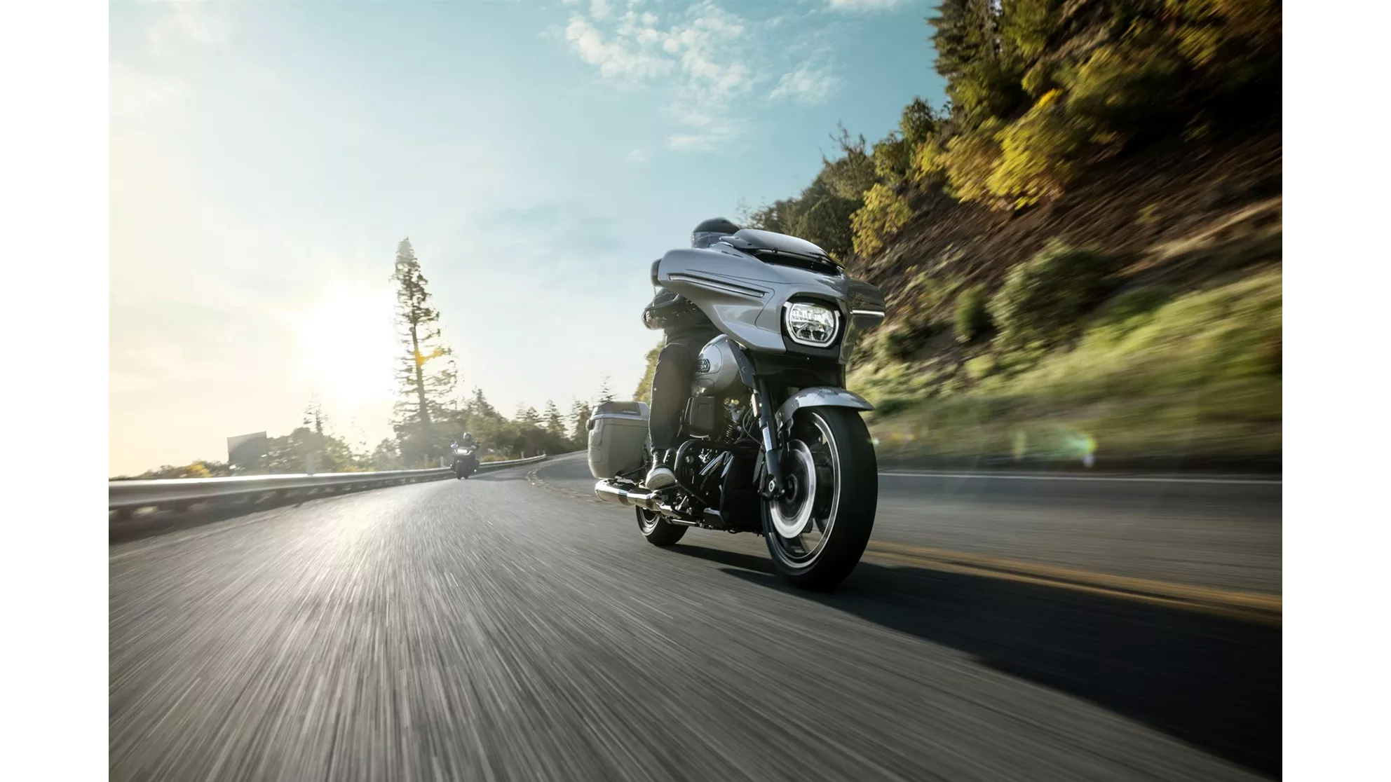 Harley-Davidson CVO Street Glide FLHXSE - Image 1 Harley-Davidson CVO Street Glide FLHXSE - Image 1